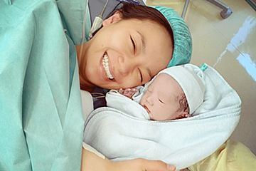高橋ユウ、第一子の出産を報告　夫に激似の息子に歓喜　「会えました」