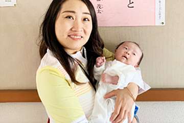妊娠22週にわずか500グラム前後で誕生 生存率ゼロの超未熟児双子が生後4ヶ月に Sirabee