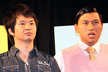 オードリー春日、ガールズバーでの態度を暴露されタジタジ　「3回くらい来店されて…」